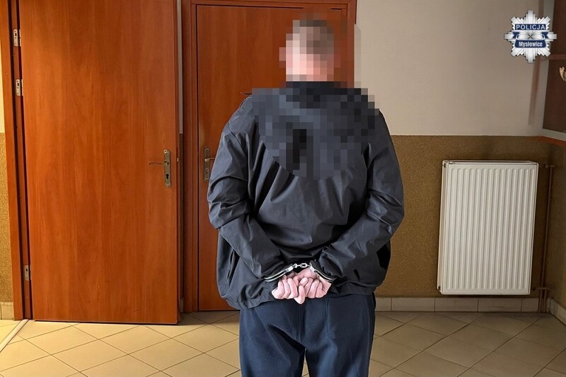 30-latek zatrzymany za kradzież czekolad w Mysłowicach – wartość łupu to 800 zł