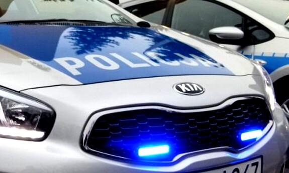 Kryminalni zatrzymali 29-letniego wandala, który uszkodził kilka samochodów