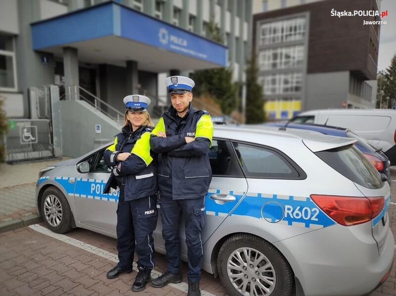 Mysłowiccy policjanci eskortowali rodzącą kobietę do szpitala!