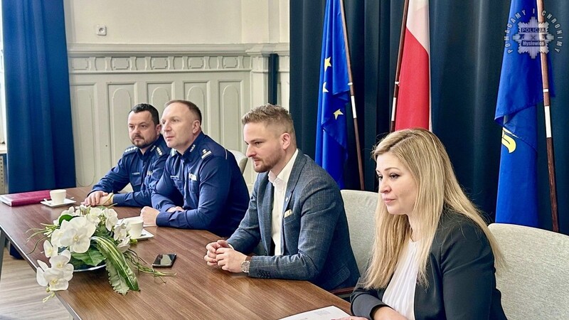 Nowe oddziały mundurowe w Mysłowicach – przyszli mundurowi na wyciągnięcie ręki