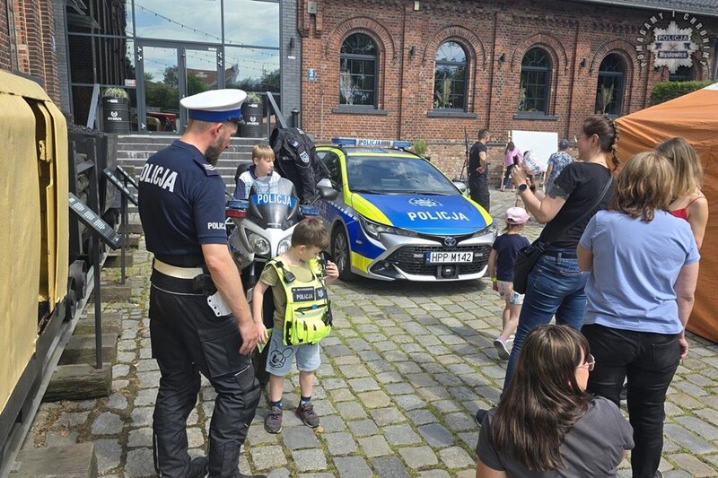 Policjanci z Mysłowic w akcji „Gotuj się do pomocy”