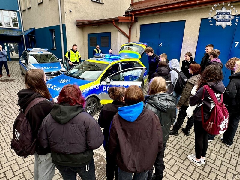 Rozmowa z klasą mundurową o służbie w policji