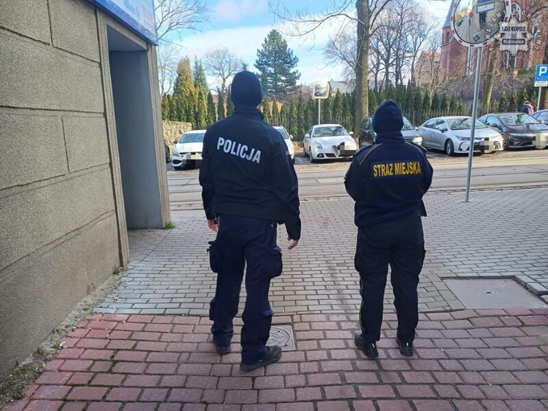 Wspólne patrole na ulicach Mysłowic – skuteczniejsza walka z przestępczością