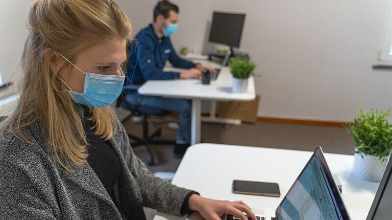 Zadbaj o swoje bezpieczeństwo z aplikacją STOP COVID – ProteGo Safe