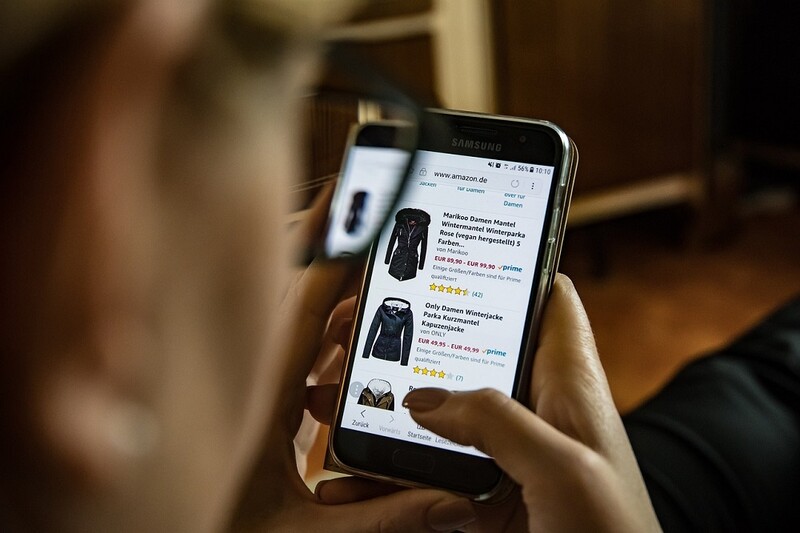 Zakupy w sieci? Sprawdź, jak nie paść ofiarą internetowego oszustwa